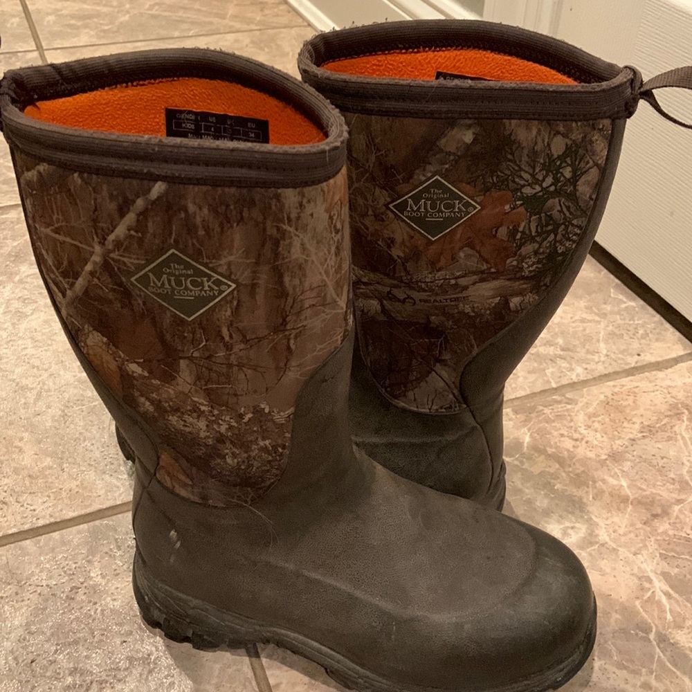 Boys (kids) insulated Muck boot